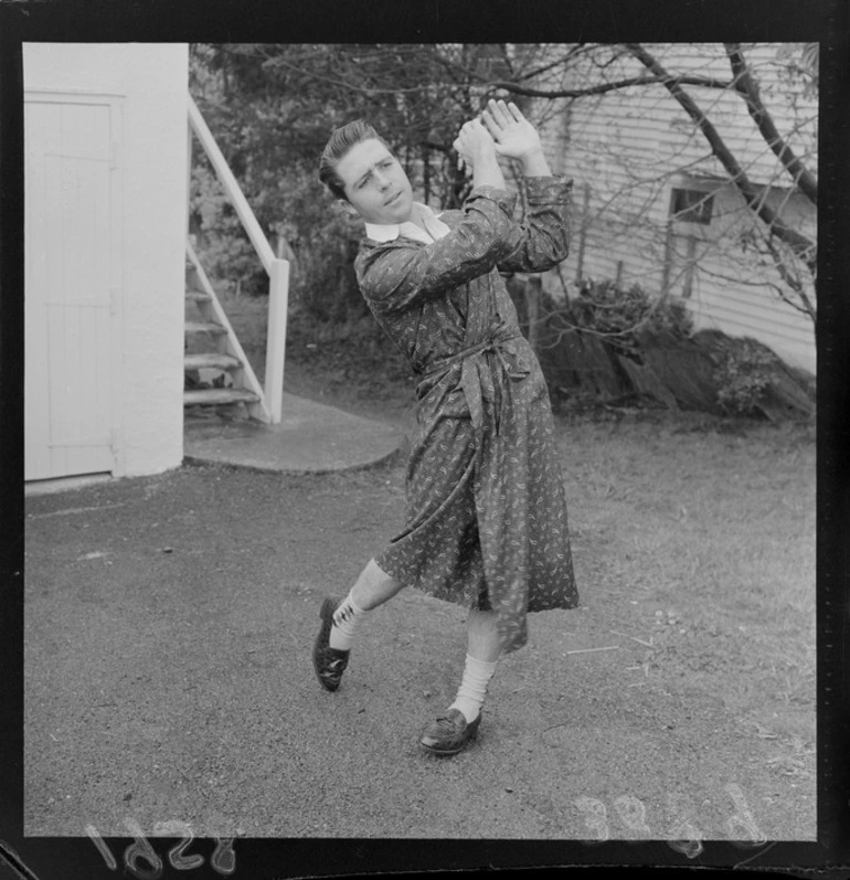 Image: Unidentified golfer practicing his swing at Paraparaumu Golf Club, Kapiti Coast District, Wellington Region