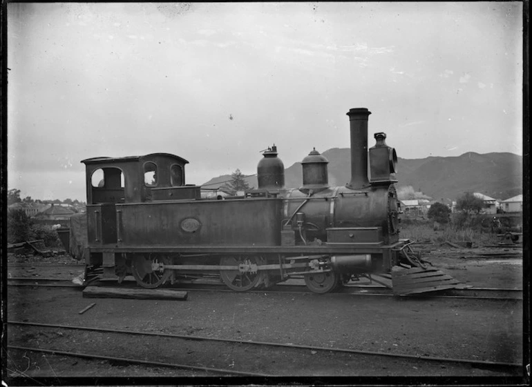 Image: L Class, Public Works Department steam locomotive, no. 509, 2-4-0 type, at Whangarei.