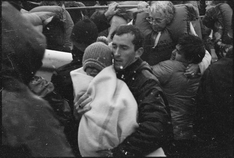 Image: Survivors from the Wahine shipwreck arriving at Seatoun, Wellington