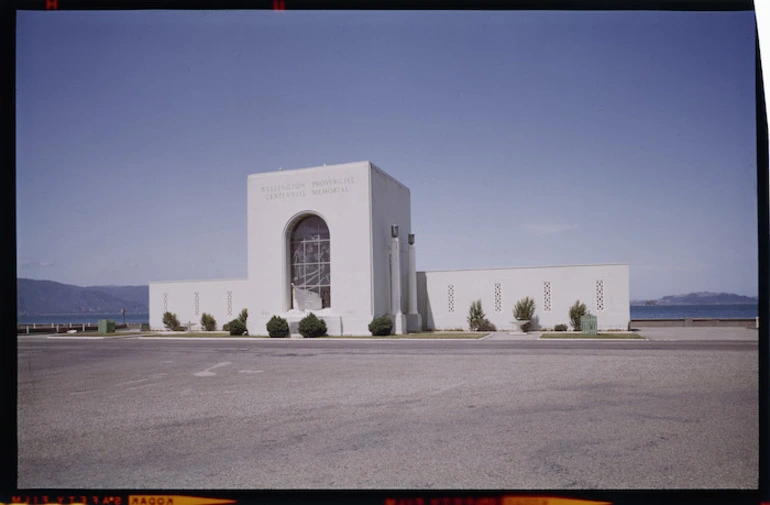 Image: Wellington Provincial Centennial Memorial, Petone, Wellington