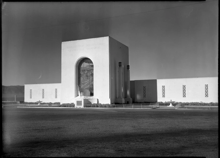 Image: Wellington Provincial Centennial Memorial, Petone