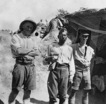 Image: Three soldiers, Gallipoli, Turkey