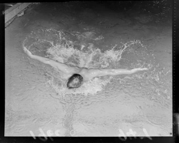 Image: Swimmer Peter Hatch demonstrates 'butterfly stroke' swimming, [Freyberg Swimming Pool, Wellington City?]
