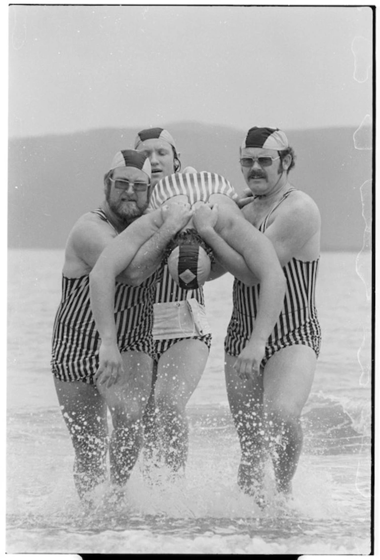 Image: Surf life saving demonstration at Paraparaumu