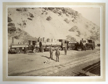 Image: Wellington and Manawatu Railway locomotives and crew at Paekakariki