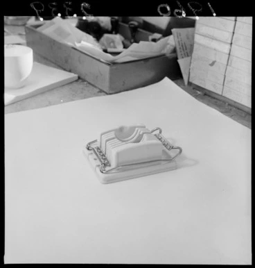 Image: Picture Puzzles, a kitchen egg slicer
