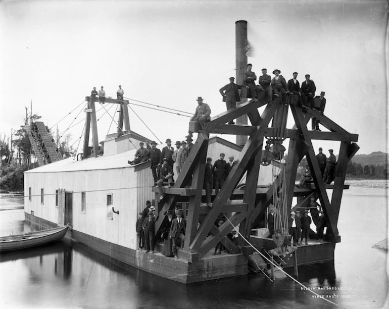 Image: Gold dredge, Golden Bay