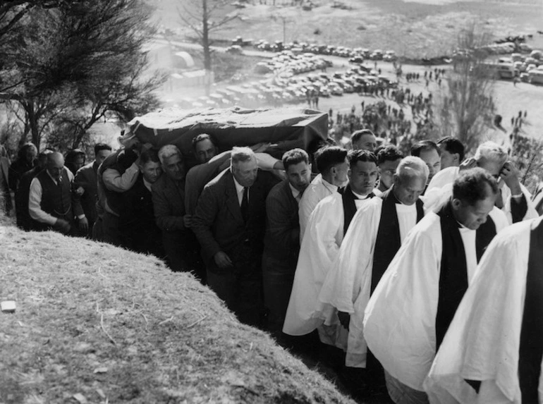 Image: Funeral procession for Sir Apirana Ngata