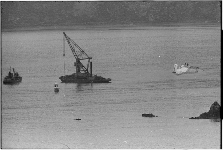 Image: Dredge Kerimoana, floating crane Hikitia, and Wahine wreck, Wellington Harbour