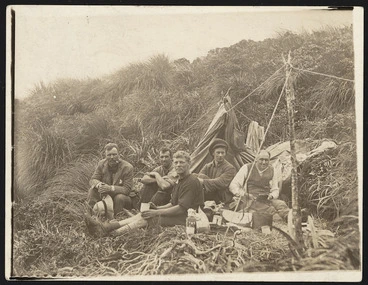 Image: Survey party in the Tararuas