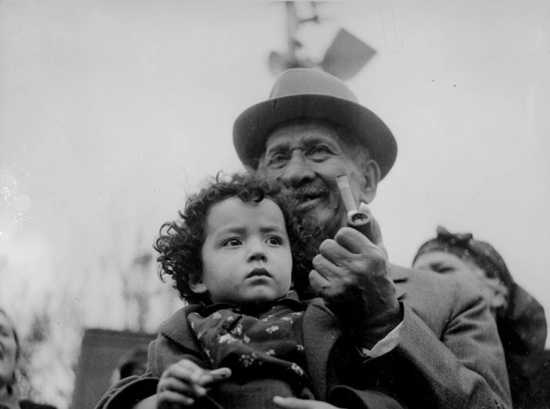 Image: Sir Apirana Ngata with his granddaughter, Wiki White