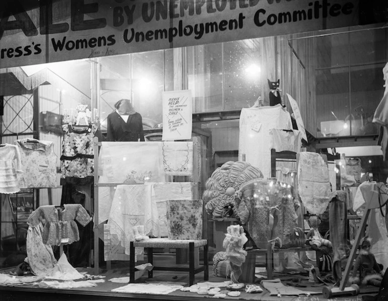 Image: A shop window in Willis Street