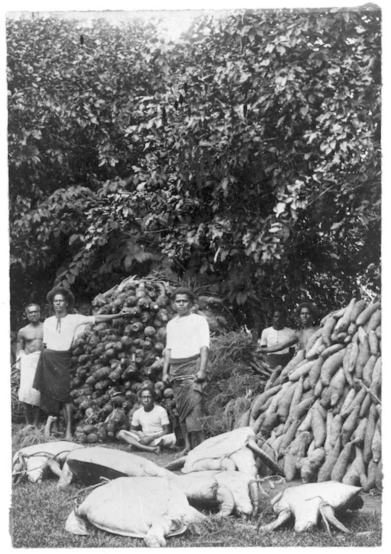 Image: Food for a Christmas feast in Fiji