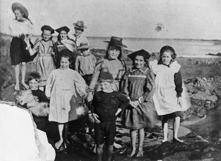 Image: Photograph of Miss Florence Holt's music pupils