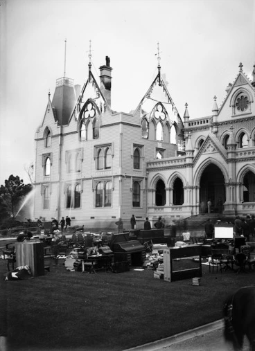 Image: Parliament Buildings during the 1907 fire, Wellington