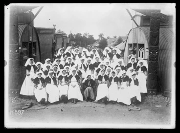 Image: The matron and sisters of the New Zealand Stationary Hospital, Wisques, France