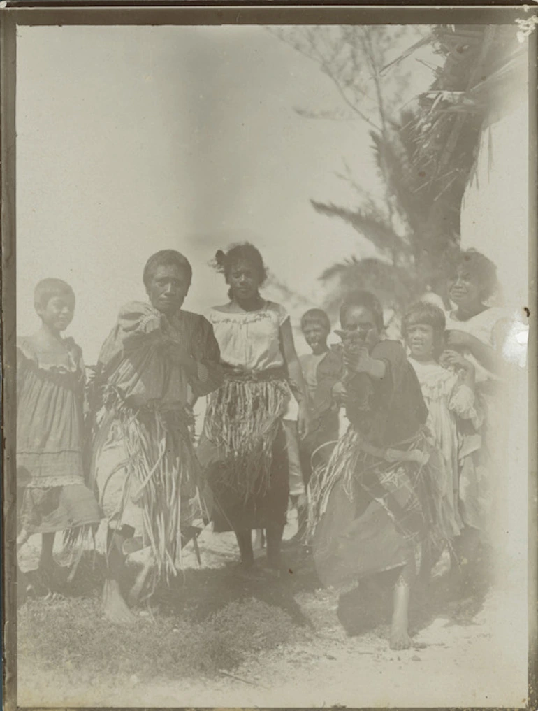 Image: Comic dance at wedding, Matuea, Rotuma