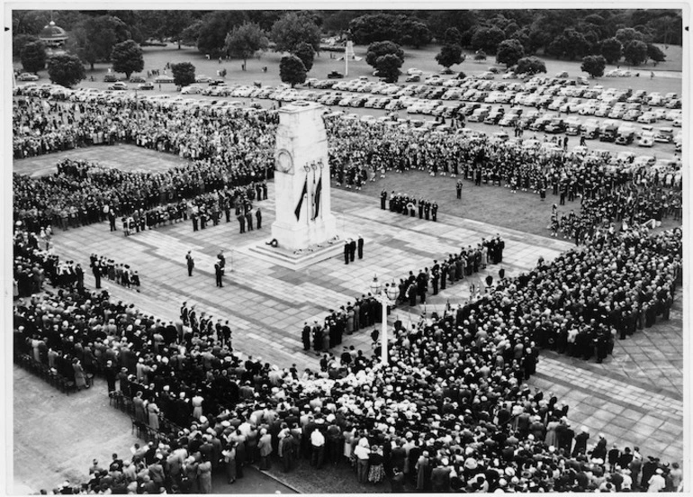 Image: Anzac Day service, Auckland Domain