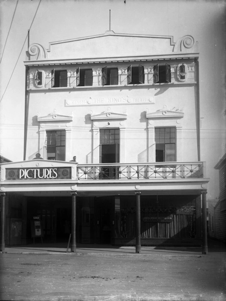 Image: Kings Theatre, Stratford