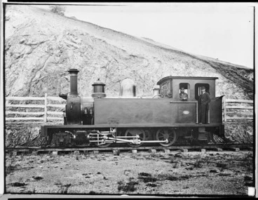 Image: Steam locomotive built by Manning, Wardle in 1884 (maker's No. 920), purchased for the Wellington & Manawatu Railway, circa 18855
