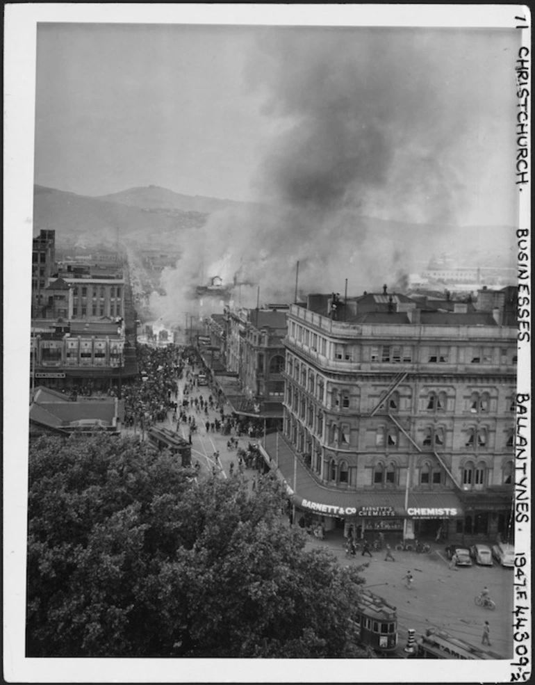 Image: View, from a distance, of the Ballantyne's department store fire, Christchurch