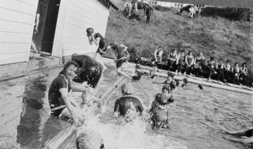 Image: Swimming sports at Iona College, Havelock North