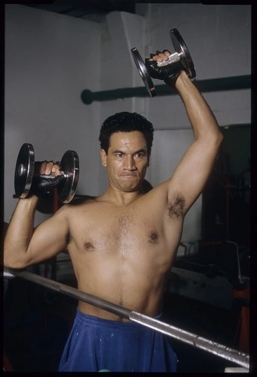 Image: Temuera Morrison working out in preparation for his role as Jake Heke in Once were warriors
