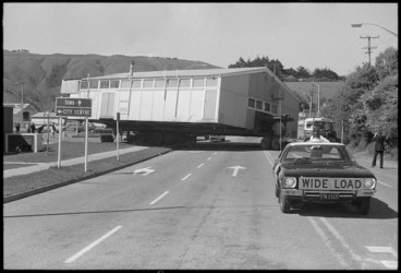Image: Old Porirua Tavern building in transit to new home