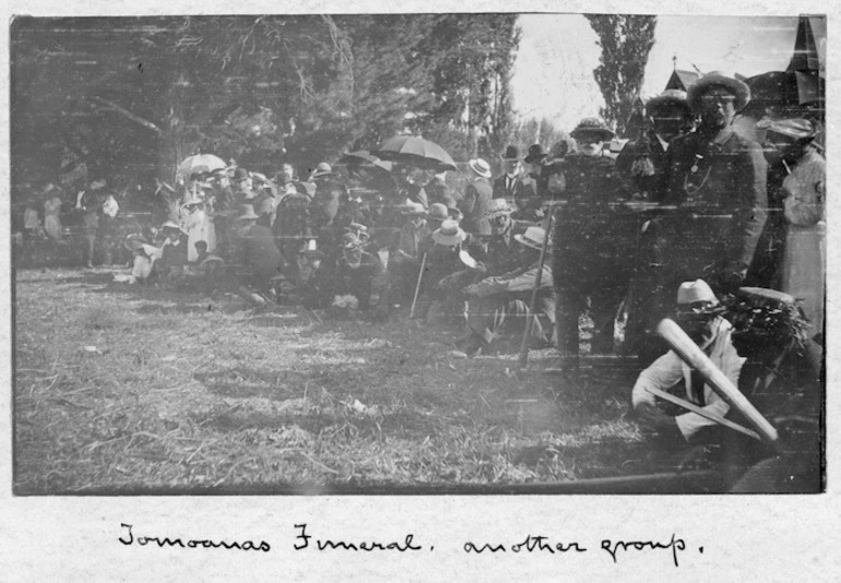 Image: People at tangihana of Henare Tomoana