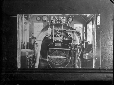 Image: Cab fittings of Ab class locomotive (New Zealand Railways, number 608, 4-6-2)