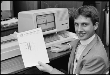 Image: Patrick Rogers of Apple Computer demonstrating a new system - Photograph taken by Stuart Ramson