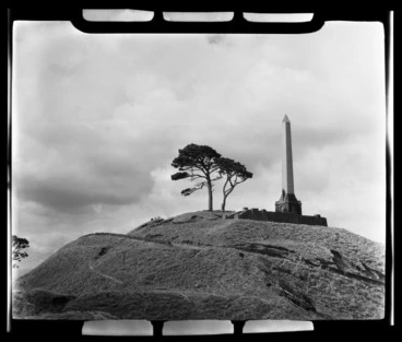 Image: Summit of One Tree Hill, Manukau Harbour, Auckland City