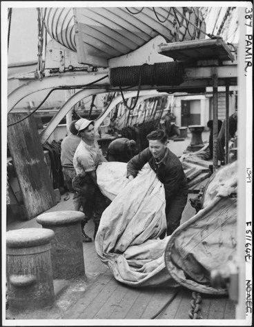 Image: Carrying a sail aboard the Pamir