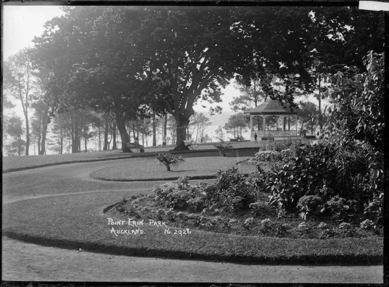 Image: Band rotunda at Point Erin Park, Auckland