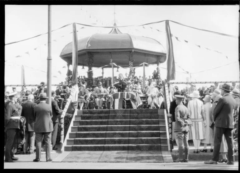 Image: Reception at Palmerston North during Royal Tour