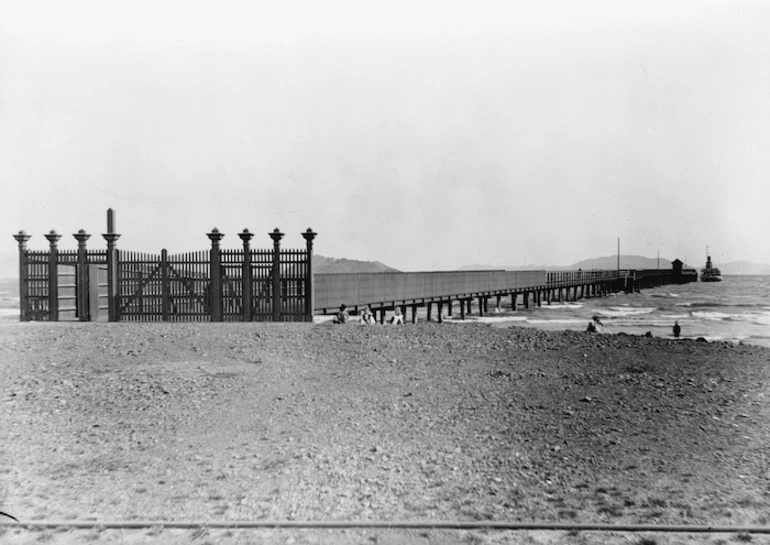 Image: View of the Petone Wharf