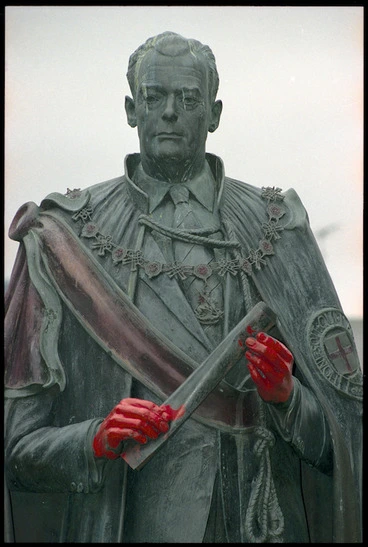 Image: Statue of former Prime Minister Keith Holyoake with hands painted red, Molesworth Street, Thorndon, Wellington - Photograph taken by Jo Head