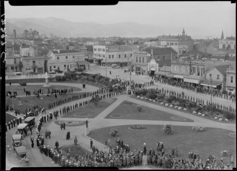 Image: Cars arriving in Parliament grounds, Wellington, roads lined by soldiers & civilians