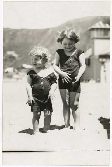 Image: Creator unknown :Photograph of two children in bathing costumes on beach