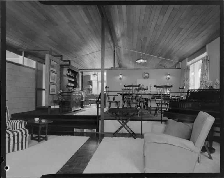 Image: King house, interior, mezzanine