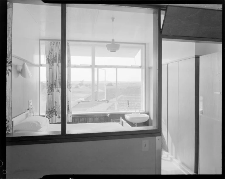 Image: One bed room, Masterton Hospital, Wairarapa