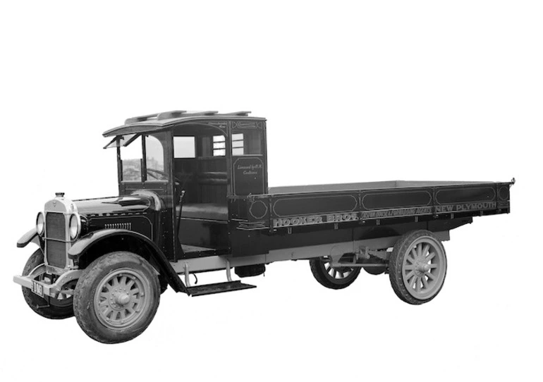 Image: Commerce truck