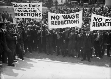 Image: Crowd of men protesting about wage reductions