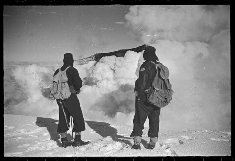 Image: Eruption of Mount Ruapehu, with mountaineers watching