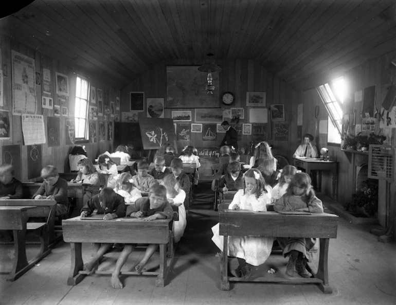 Image: Makowhai School