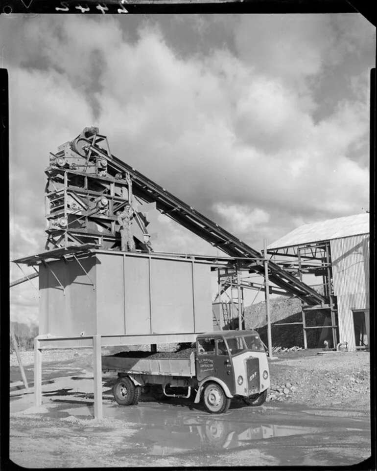 Image: Truck, H.T. Parsons Ltd.