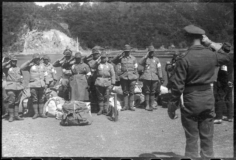 Image: Repatriation operations at the port at Senzaki, Japan