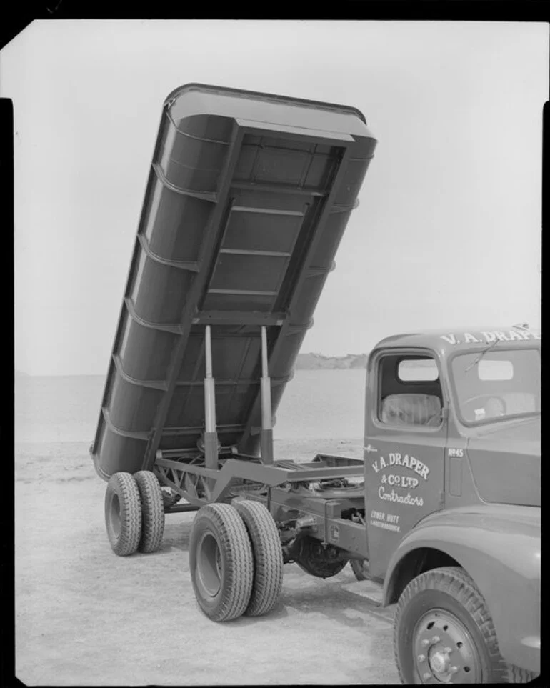 Image: Tip up truck with tray up