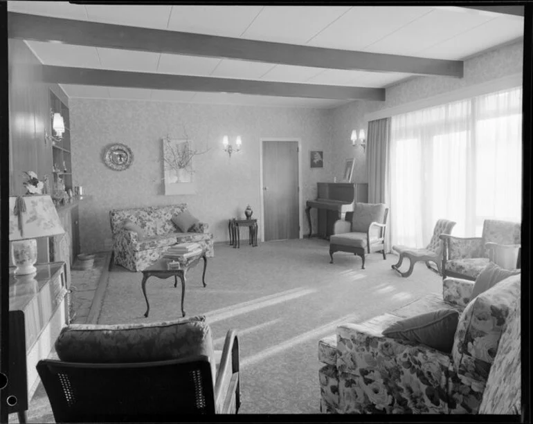 Image: Living room of unidentified house