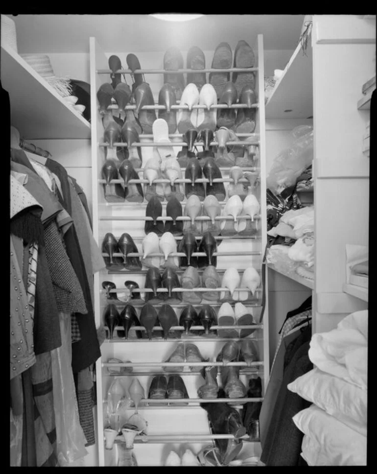 Image: Walk in wardrobe, Winkler house, Wellington